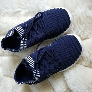 Danskin Navy and White Sneaker called  Energy, 6.5.